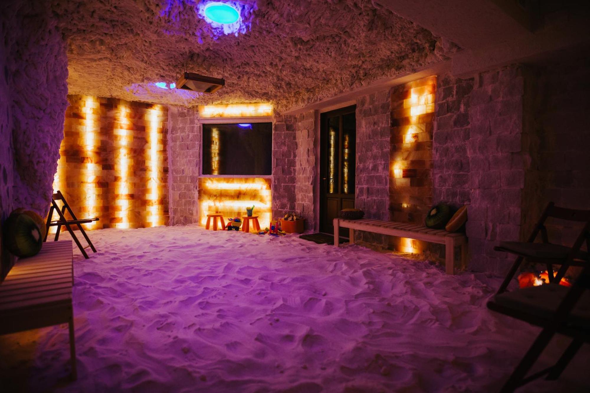 Lazar Pension & Restaurant Gheorgheni  Luaran gambar