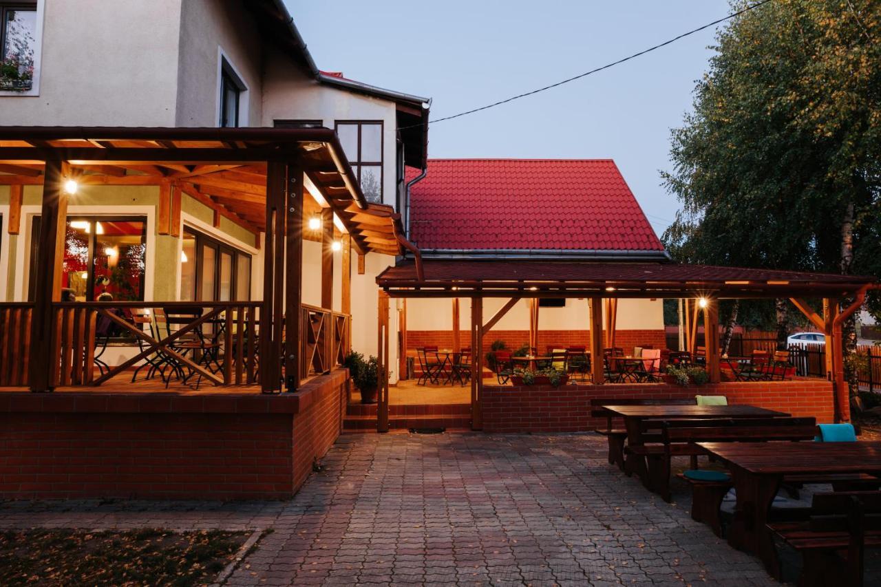 Lazar Pension & Restaurant Gheorgheni  Luaran gambar